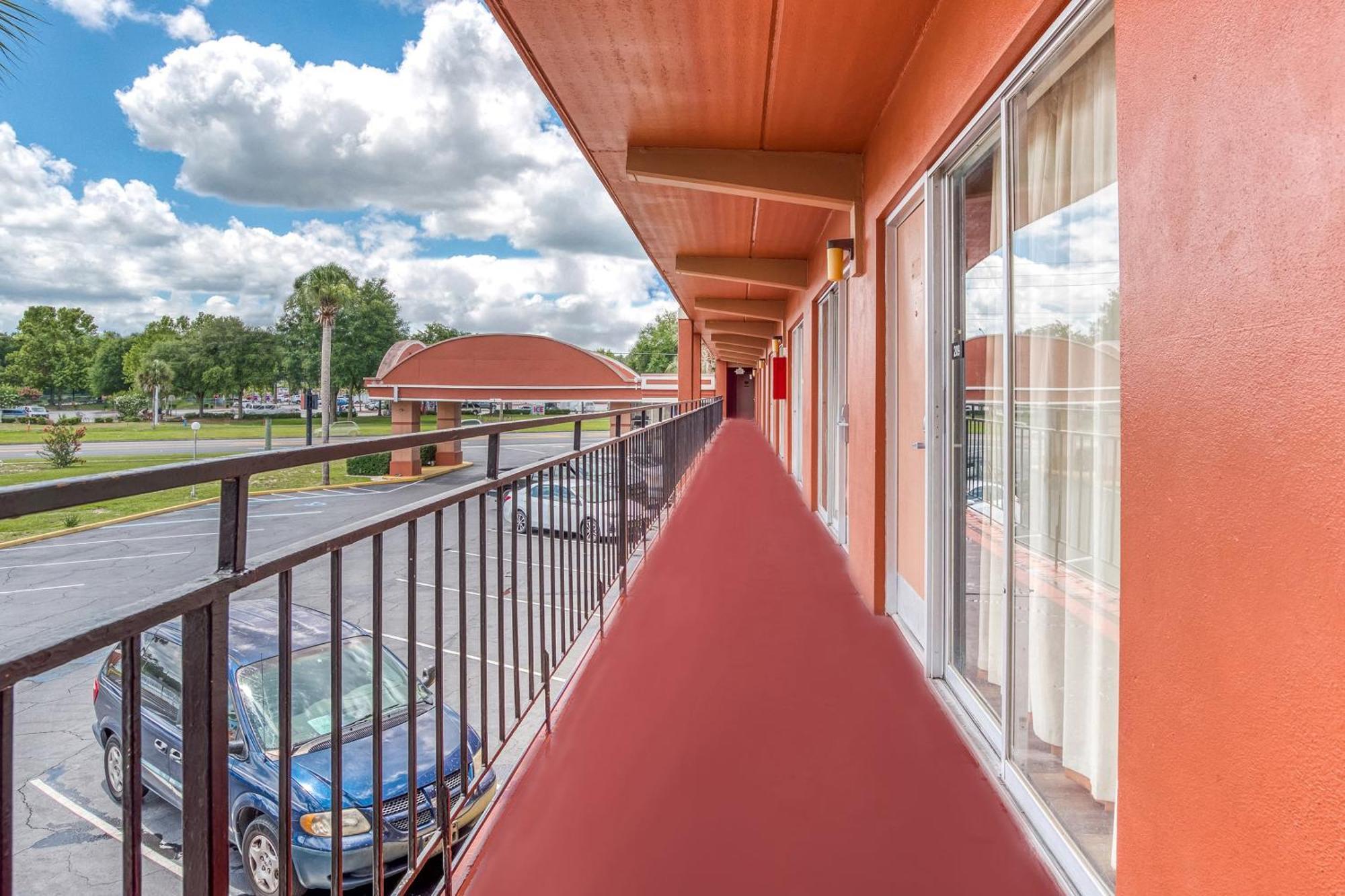 Oyo Hotel Mustang Silver Spring Fl Silver Springs Bagian luar foto